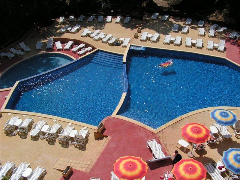 Aparthotel Paradise Park 3*