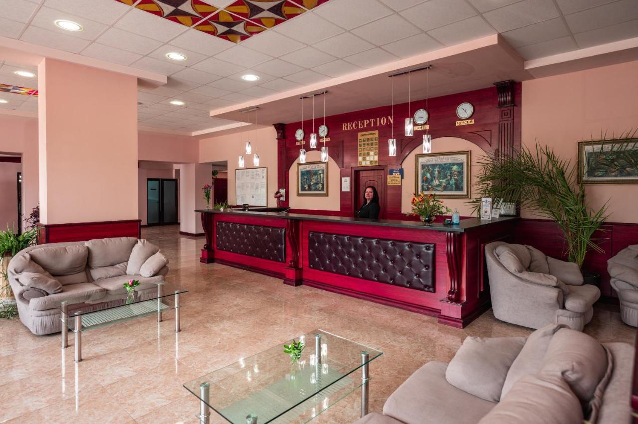 Paradise Park Aparthotel Golden Sands