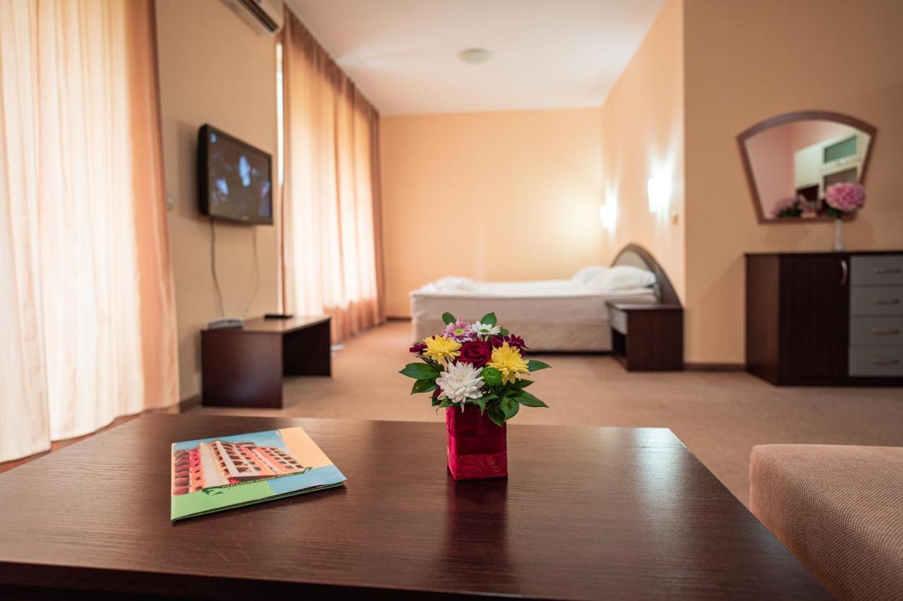 Aparthotel Paradise Park Golden Sands