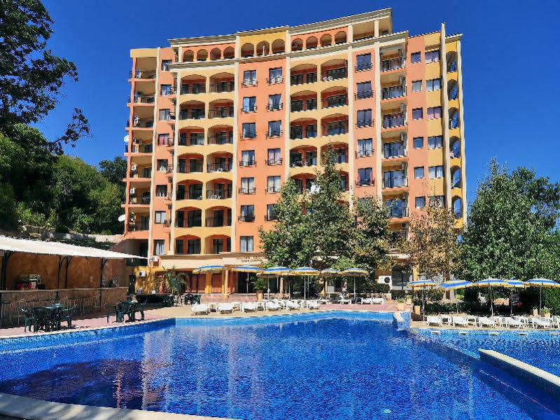 Aparthotel Paradise Park Golden Sands